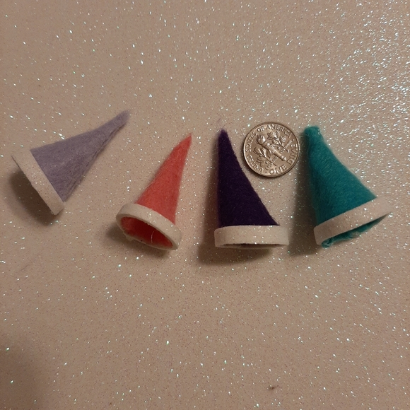 Elf or Santa miniture doll or figure accessories set of 4 - Picture 3 of 3